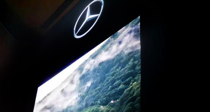 香港尖沙咀奔驰4S店